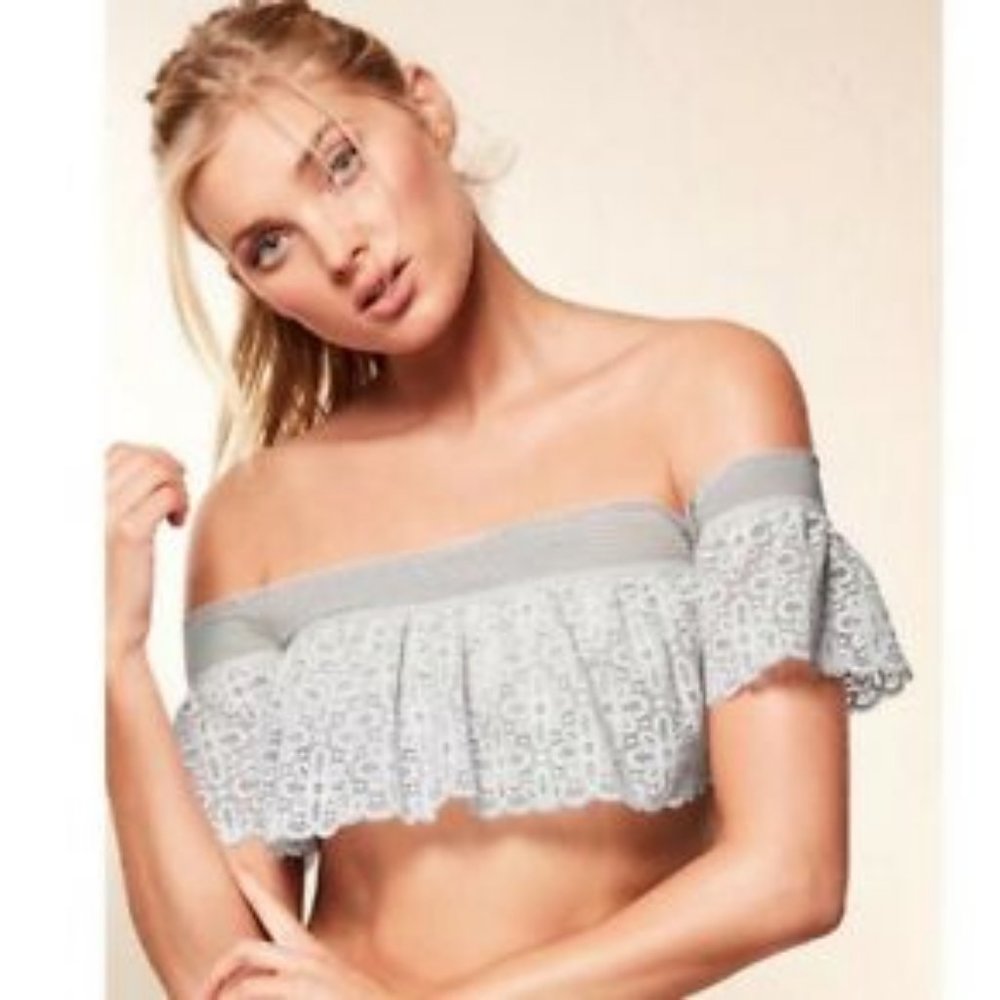 Victoria’s Secret Lace Flouncy  Bralette LG NWT